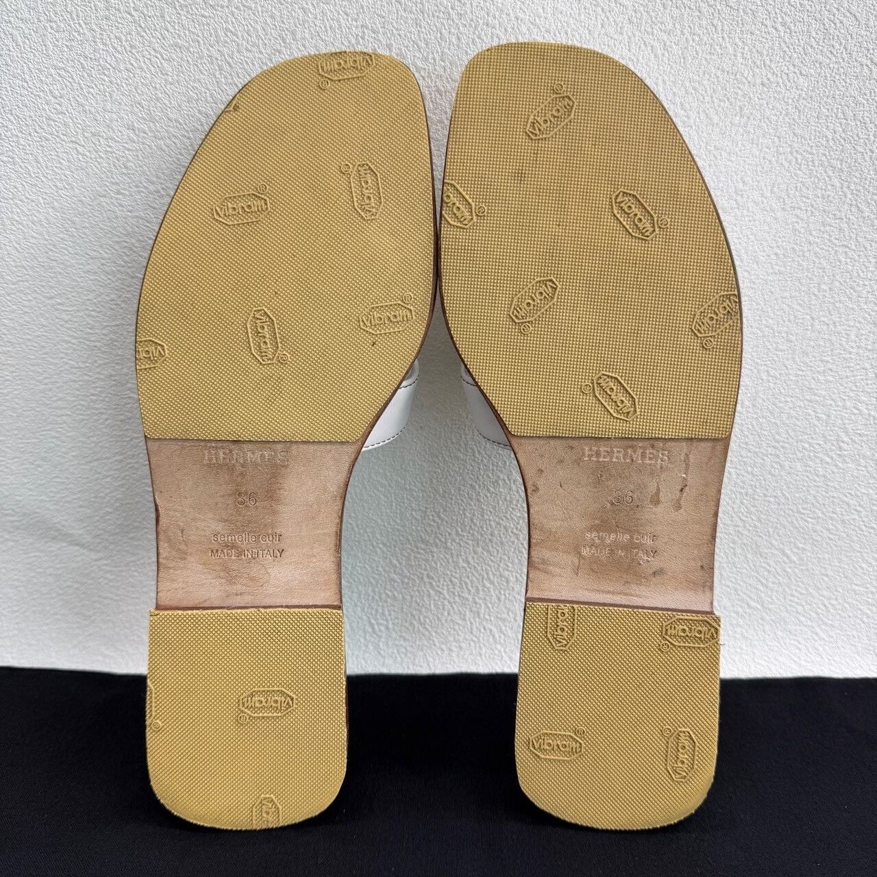 Hermes Hermès Oran White Leather Sandals Size 36 Size US 6 / IT 36 - 8 Thumbnail