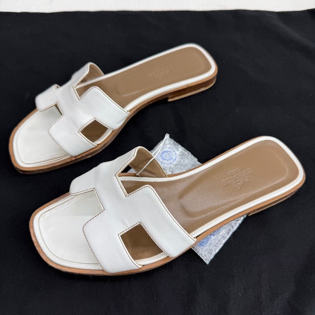 Hermes Hermès Oran Leather Sandals Size 36 Size US 6 / IT 36 - 2 Thumbnail