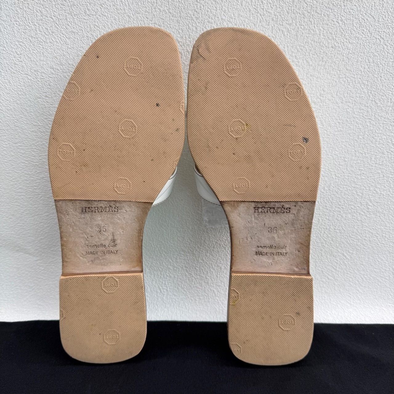 Hermes Hermès Oran Leather Sandals Size 36 Size US 6 / IT 36 - 8 Thumbnail