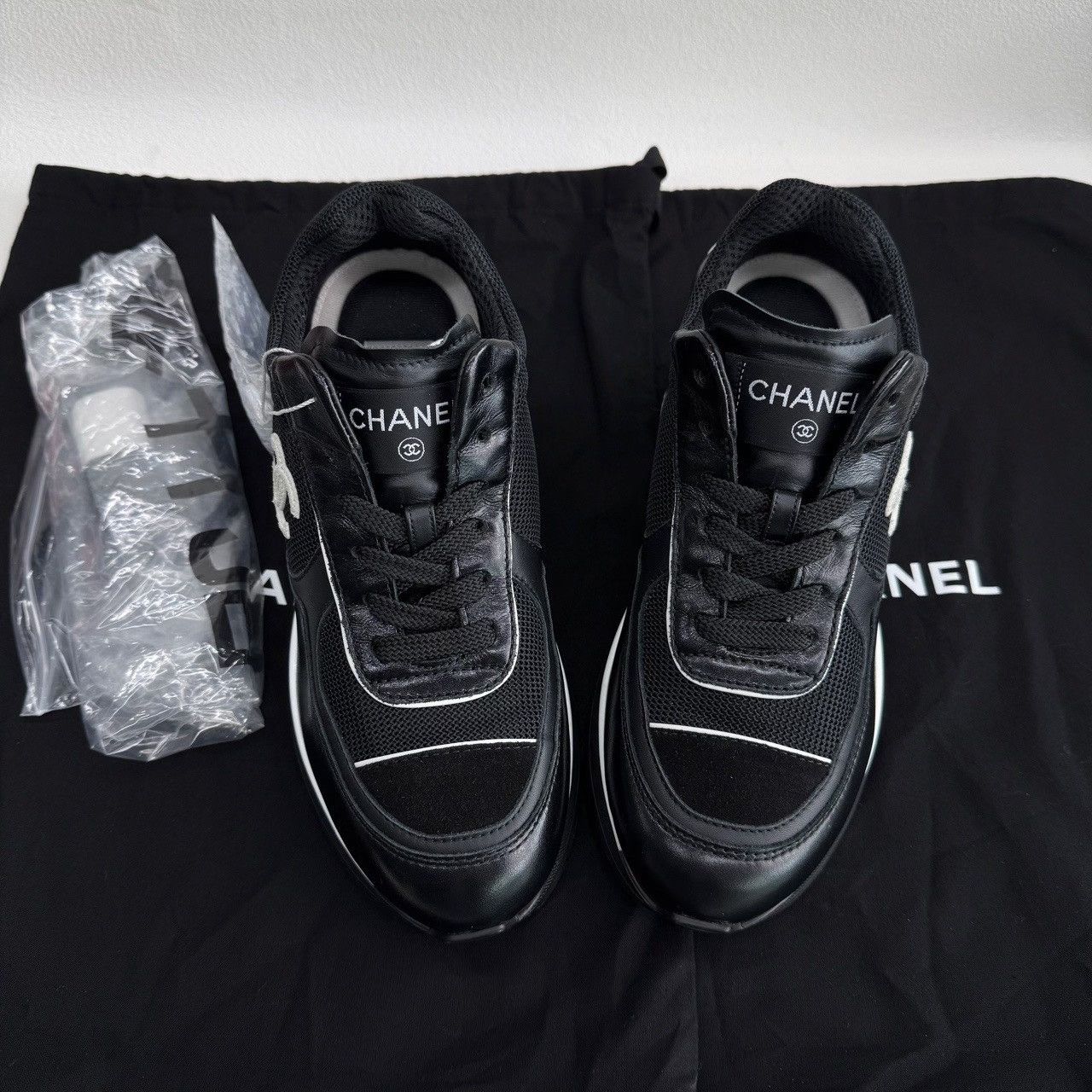 Chanel Chanel CC Logo Platform Low-Top Sneakers Size 37 Size US 7 / IT 37 - 2 Thumbnail