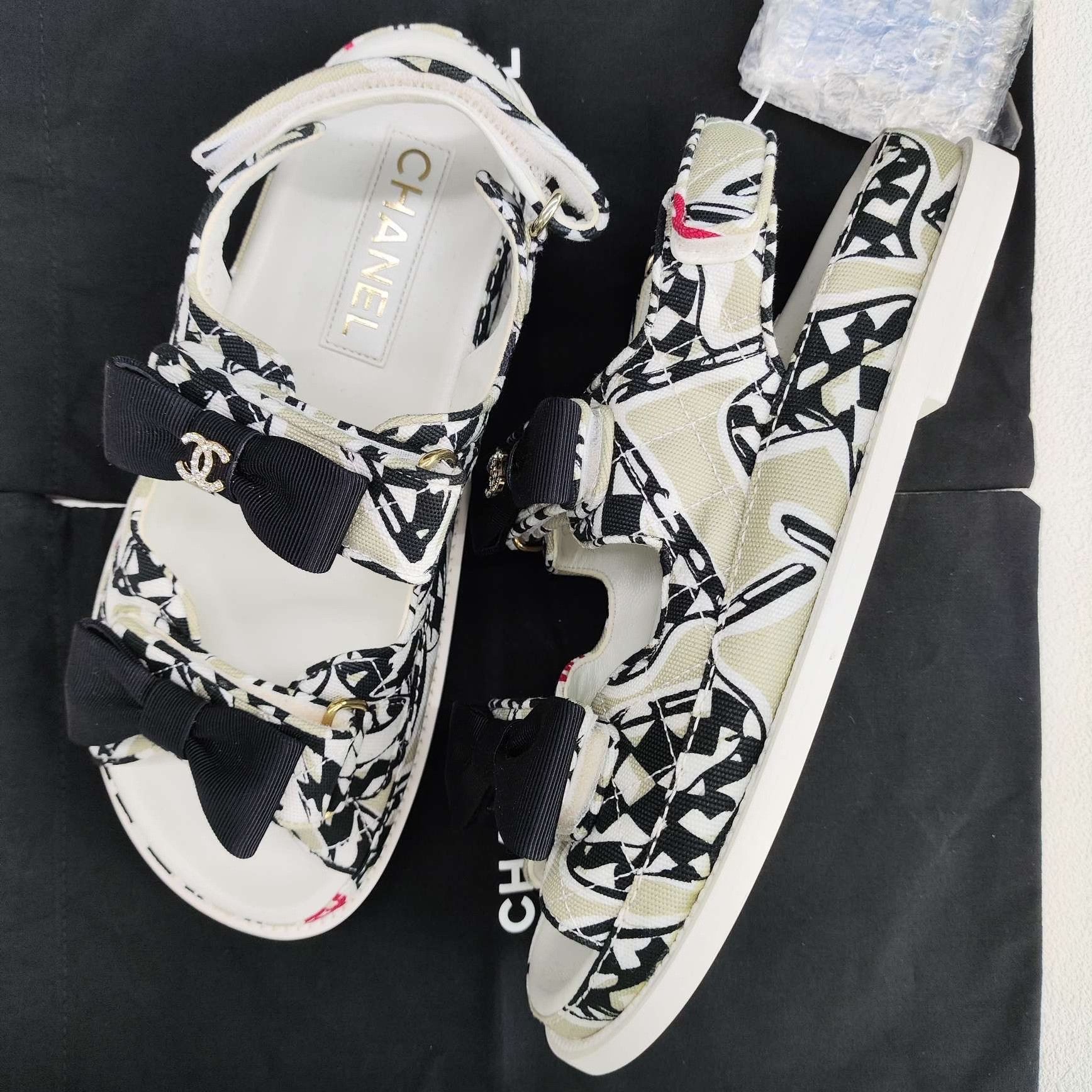 Chanel Chanel Patterned Bow Detail Dad Sandals Size 36.5 Size US 6.5 / IT 36.5 - 9 Thumbnail