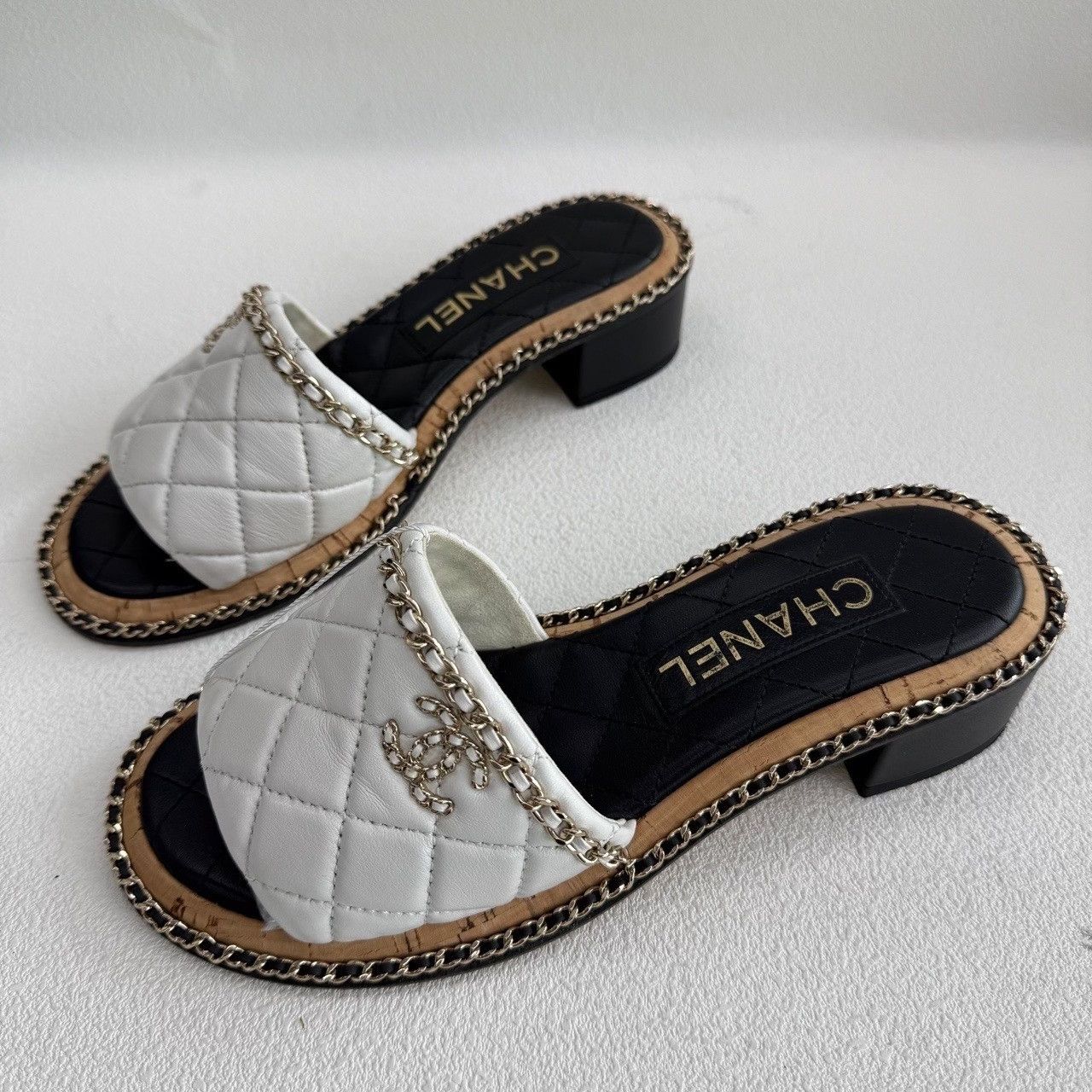 Chanel Chanel Quilted Leather Chain Sandals Size 36 Size US 6 / IT 36 - 2 Thumbnail