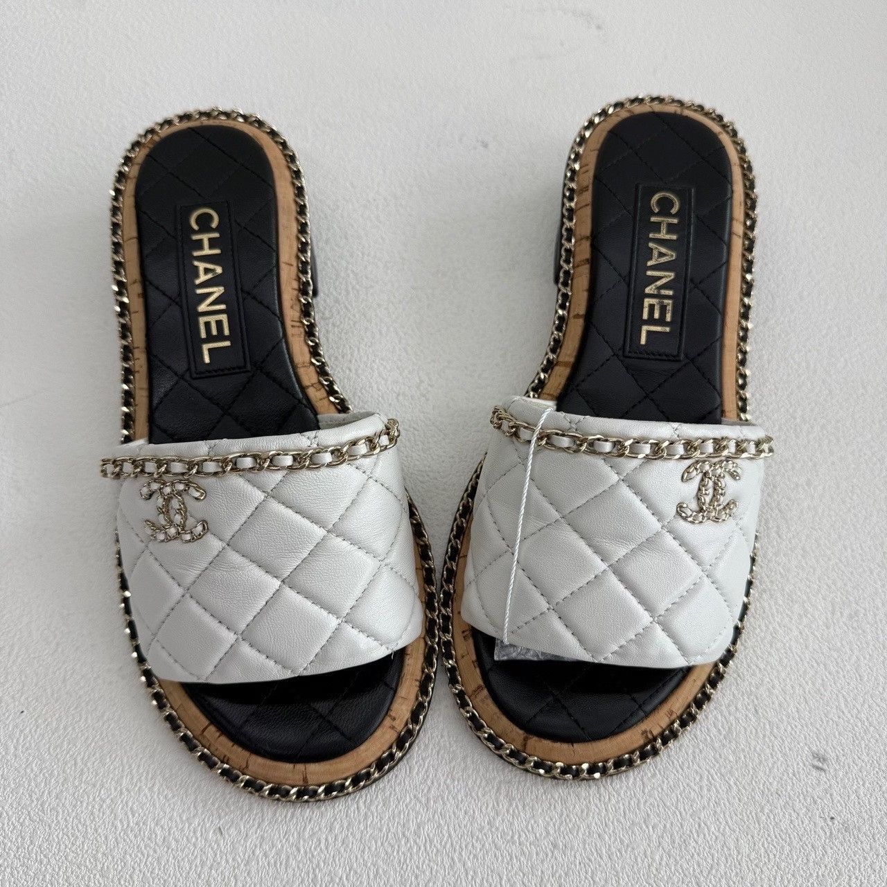 Chanel Chanel Quilted Leather Chain Sandals Size 36 Size US 6 / IT 36 - 10 Thumbnail