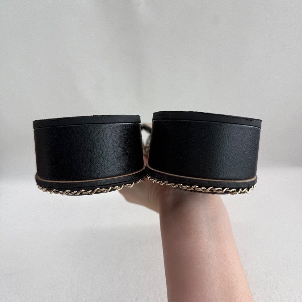 Chanel Chanel Quilted Leather Chain Sandals Size 36 Size US 6 / IT 36 - 7 Thumbnail