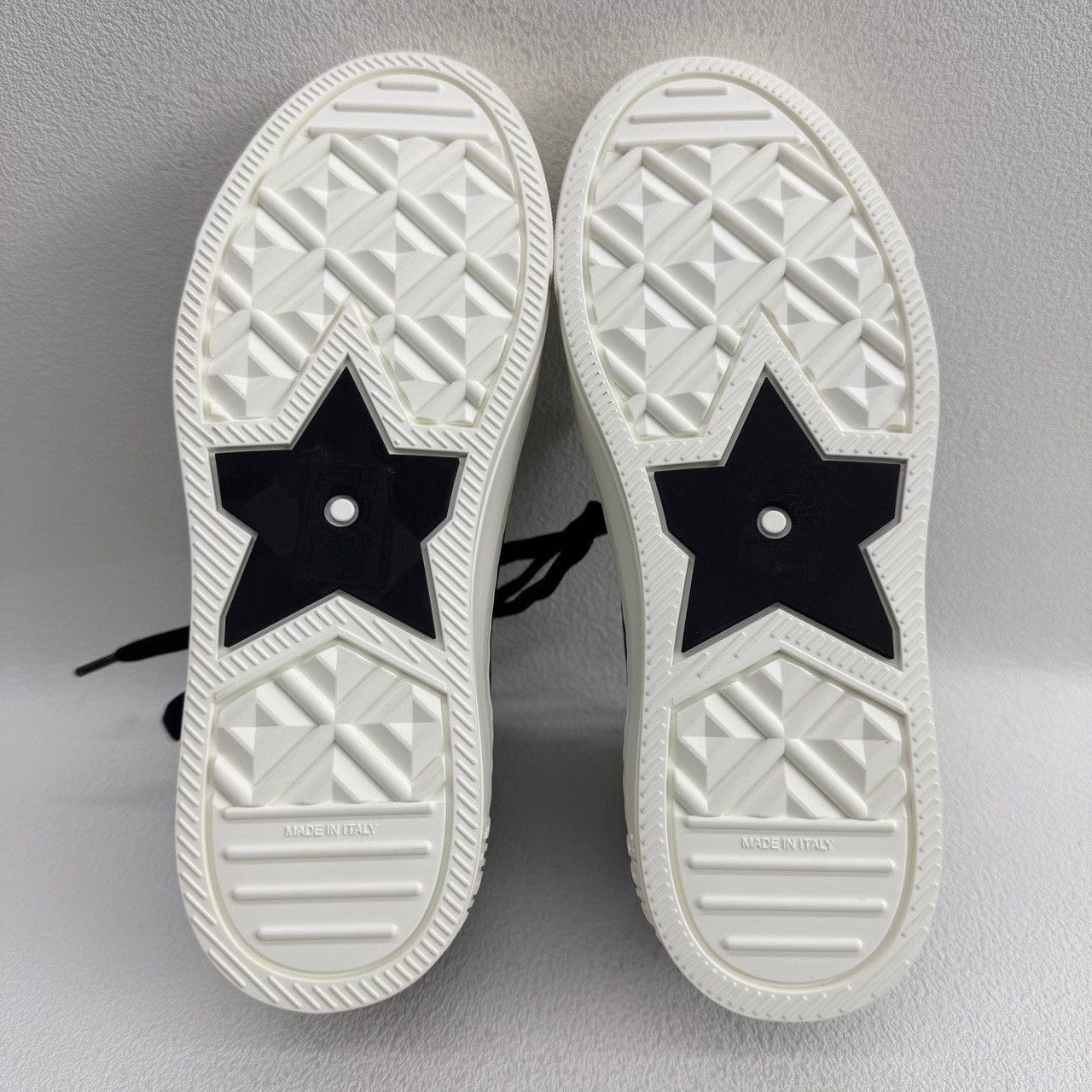 Dior Dior Oblique Hi-Top Sneakers Size 35 Size US 5 / IT 35 - 10 Thumbnail