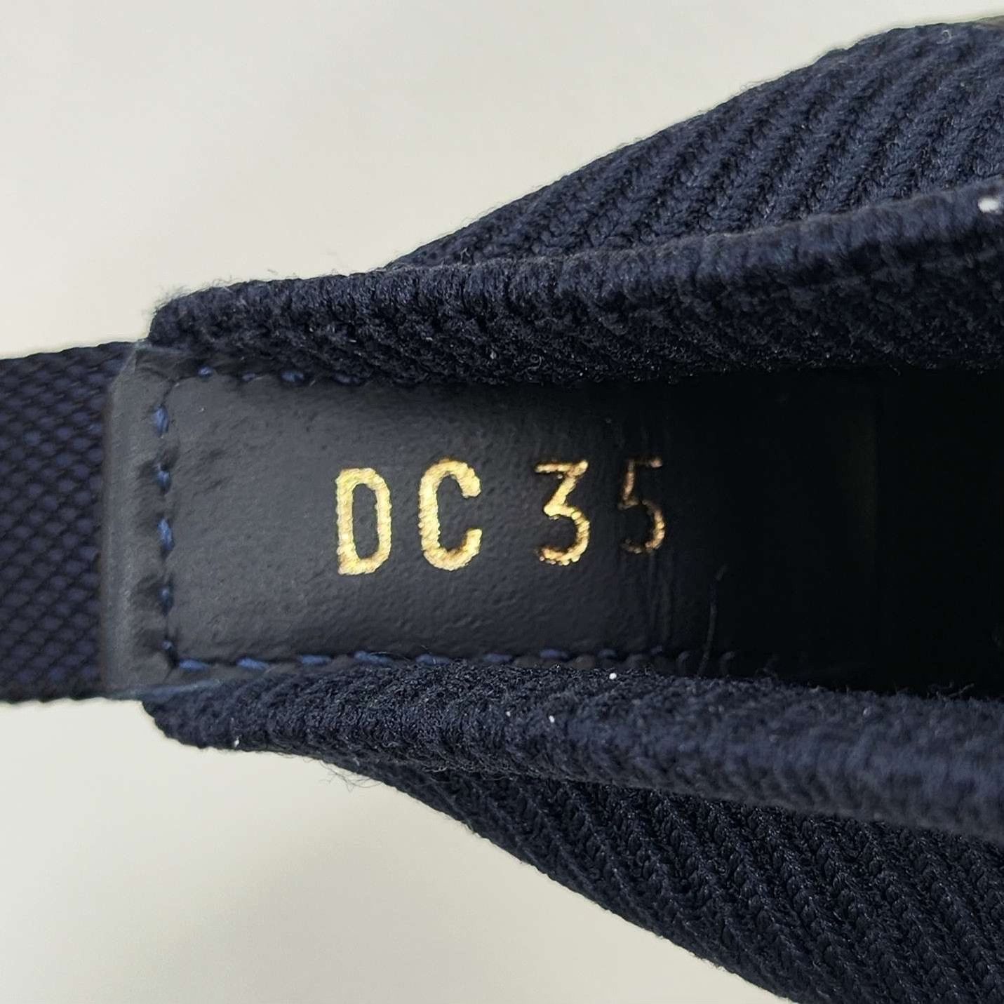 Dior Dior Oblique Hi-Top Sneakers Size 35 Size US 5 / IT 35 - 8 Thumbnail