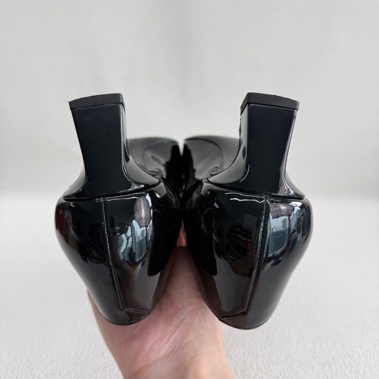 Roger Vivier Roger Vivier Patent Leather Buckle Heels Size 36.5 Size US 6.5 / IT 36.5 - 7 Thumbnail