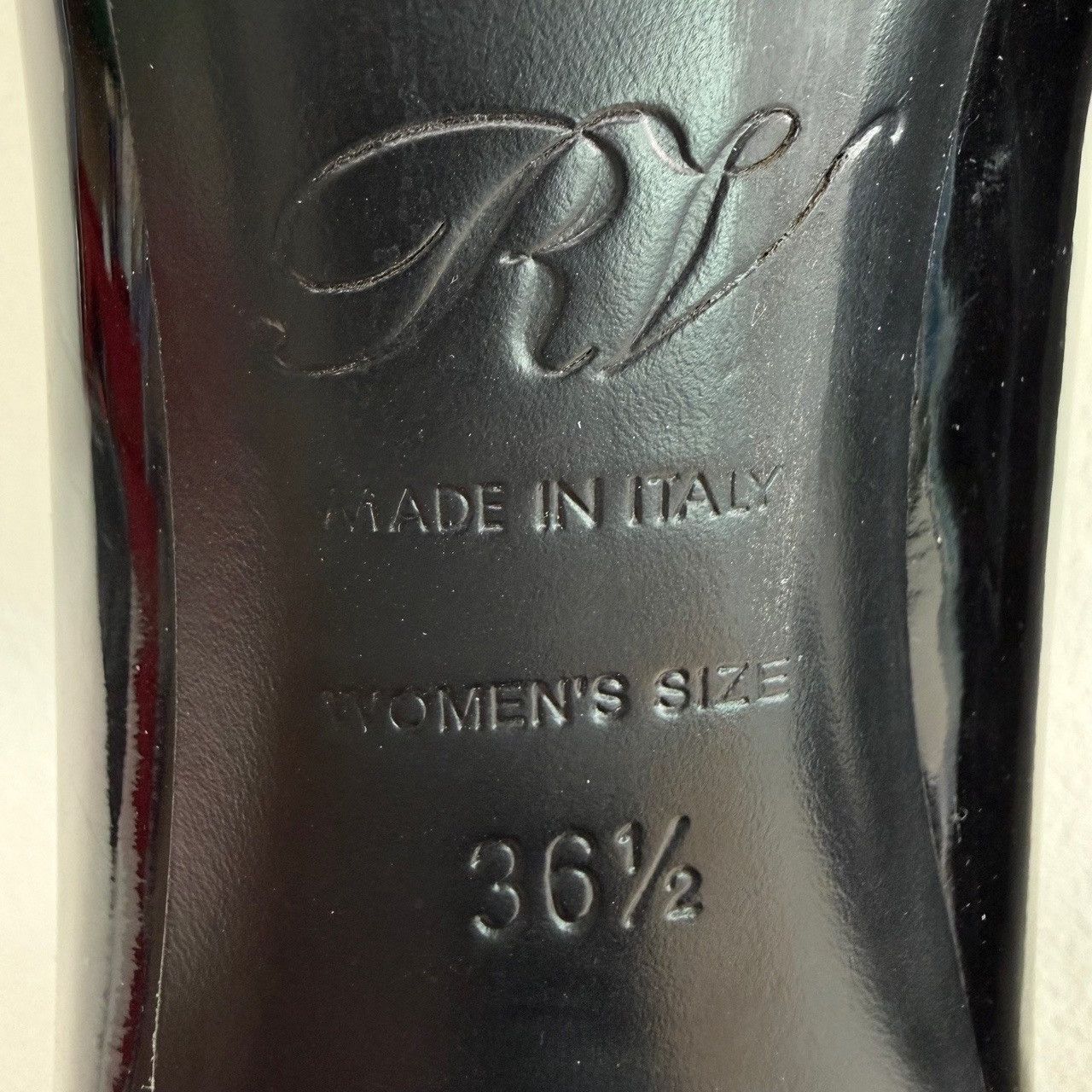 Roger Vivier Roger Vivier Patent Leather Buckle Heels Size 36.5 Size US 6.5 / IT 36.5 - 9 Thumbnail