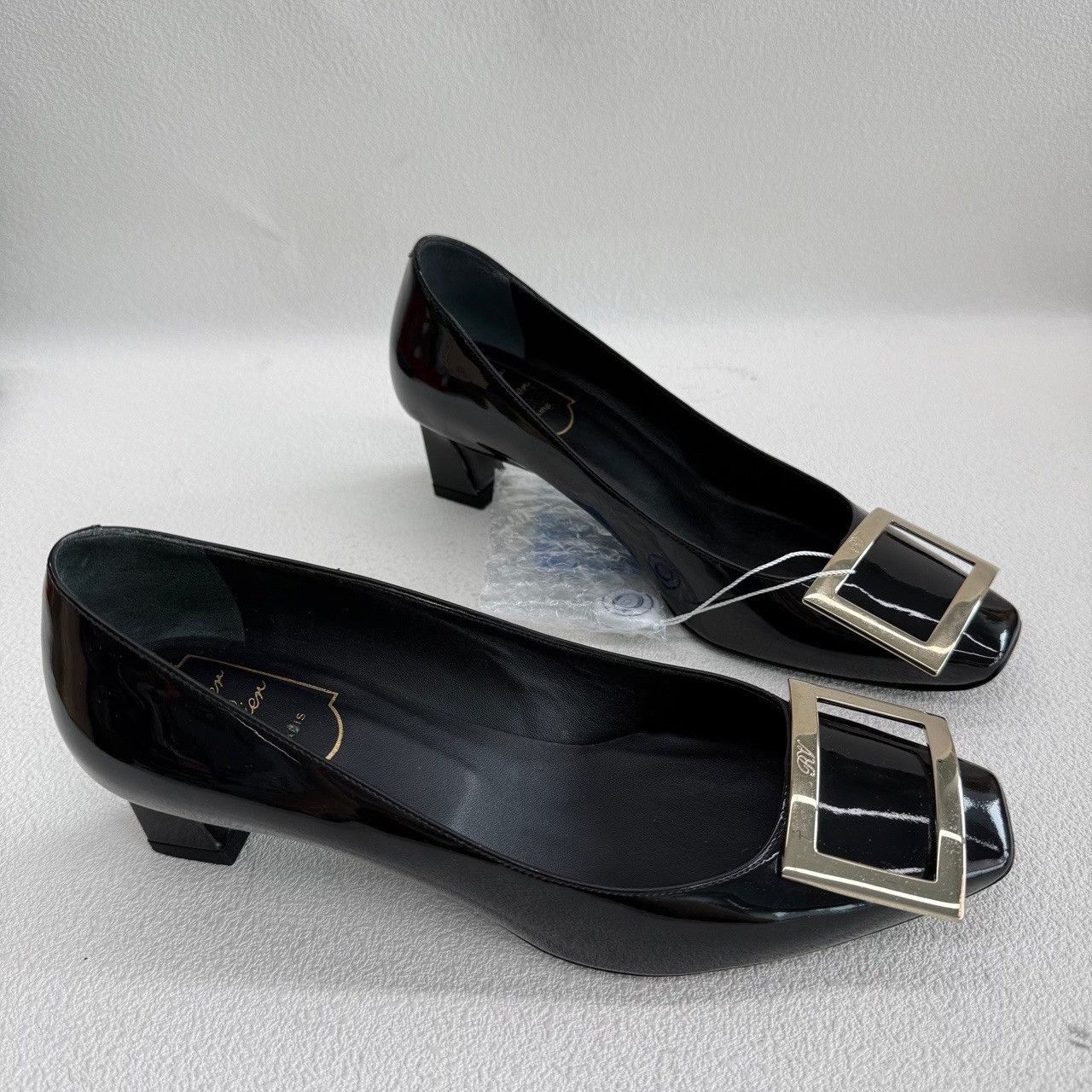 Roger Vivier Roger Vivier Patent Leather Buckle Heels Size 36.5 Size US 6.5 / IT 36.5 - 4 Thumbnail