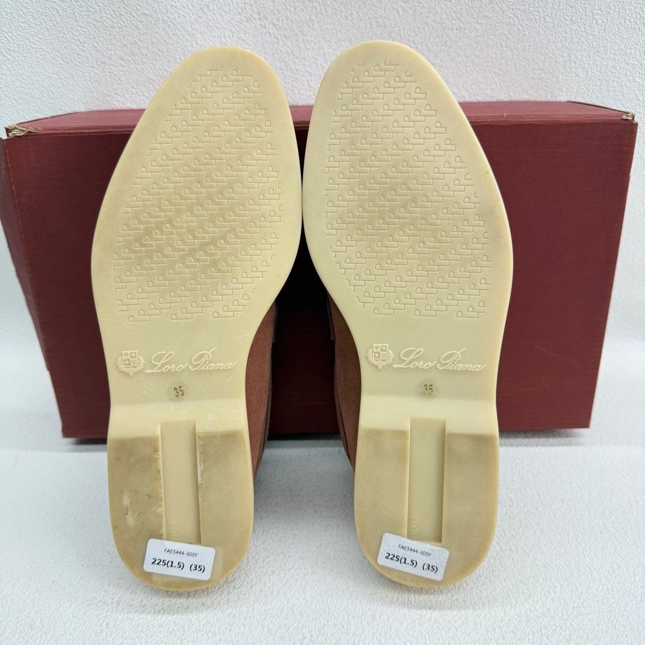Loro Piana Loro Piana Suede Lock Charm Loafers Size 35 Size US 5 / IT 35 - 10 Thumbnail