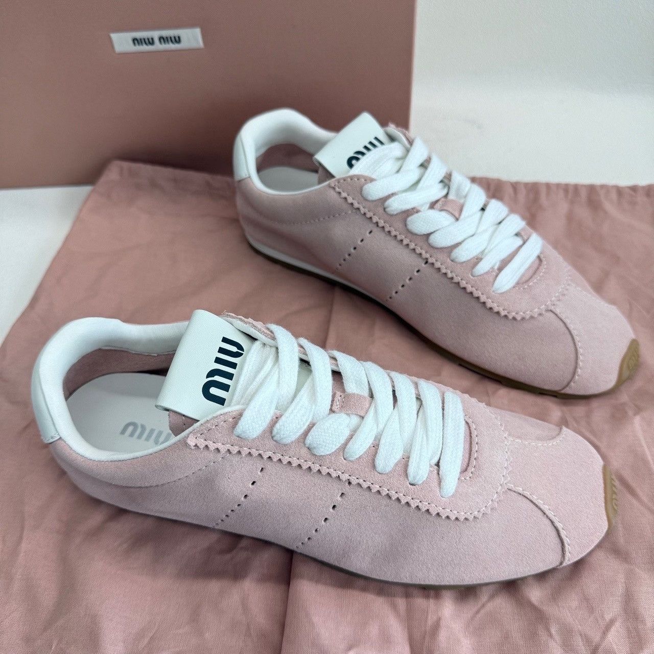 Miu Miu Miu Miu Plume Suede Low-Top Sneakers Pink Size 36 Size US 6 / IT 36 - 5 Thumbnail