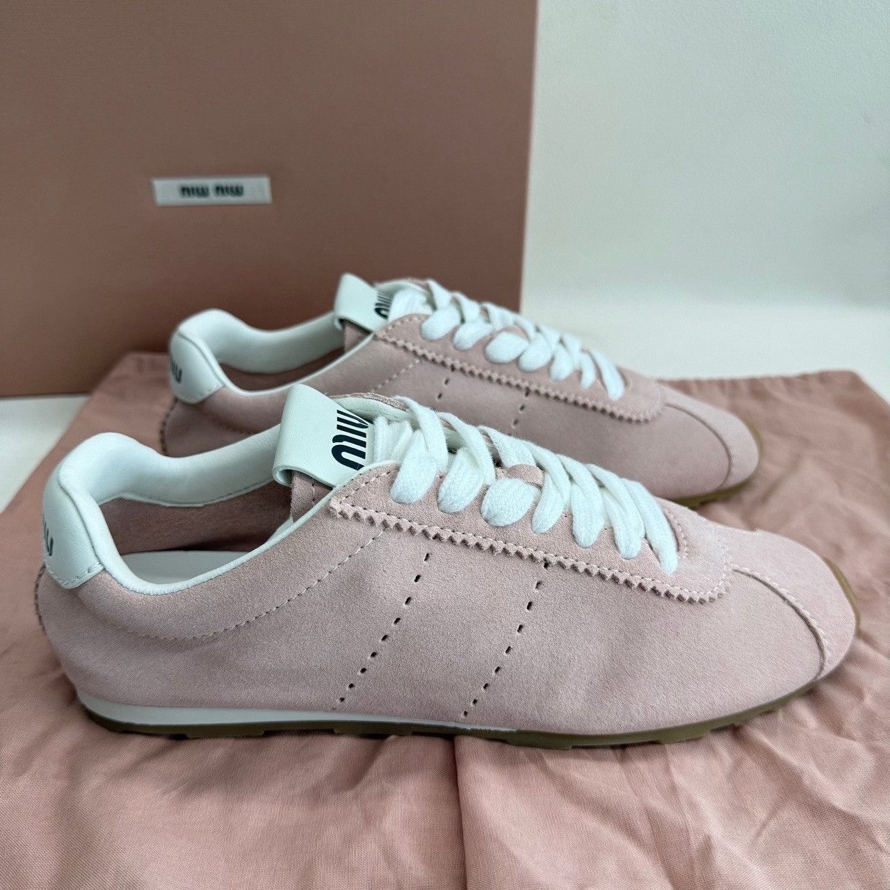 Miu Miu Miu Miu Plume Suede Low-Top Sneakers Pink Size 36 Size US 6 / IT 36 - 6 Thumbnail