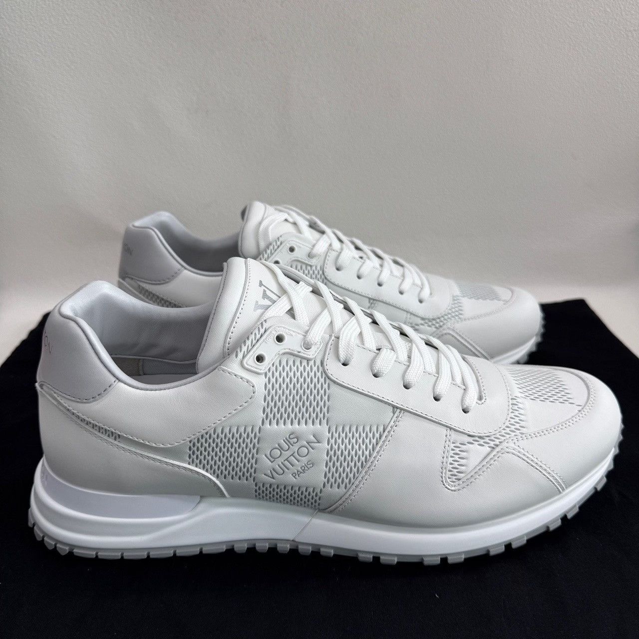 Louis Vuitton Louis Vuitton Run Away Low-Top Sneakers Size 9.5 Size US 9.5 / EU 42-43 - 5 Thumbnail