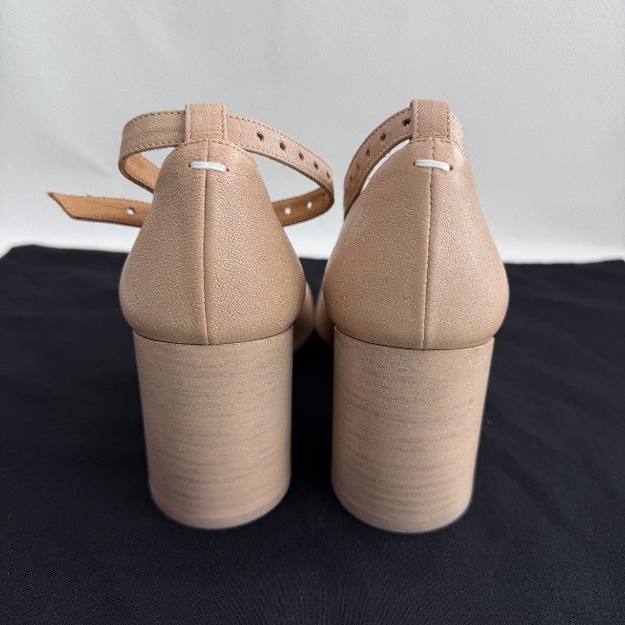 Maison Margiela Maison Margiela Tabi Mary Jane Heels Size 36 Size US 6 / IT 36 - 6 Thumbnail