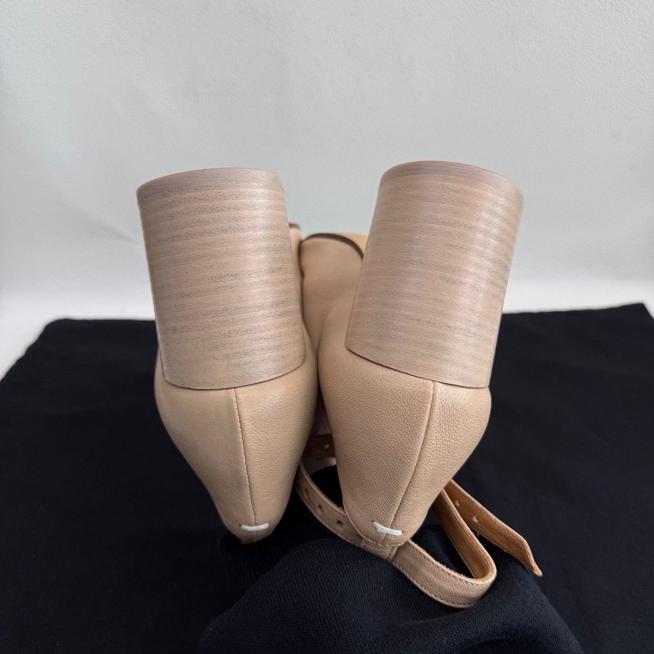 Maison Margiela Maison Margiela Tabi Mary Jane Heels Size 36 Size US 6 / IT 36 - 7 Thumbnail