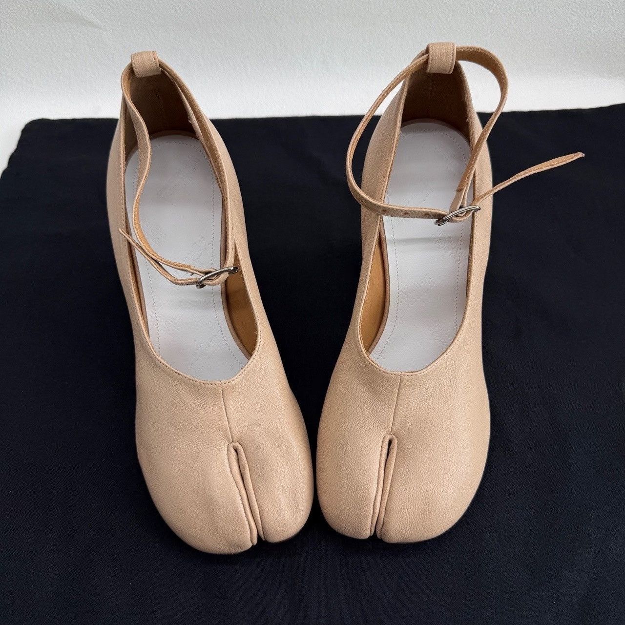 Maison Margiela Maison Margiela Tabi Mary Jane Heels Size 36 Size US 6 / IT 36 - 10 Thumbnail