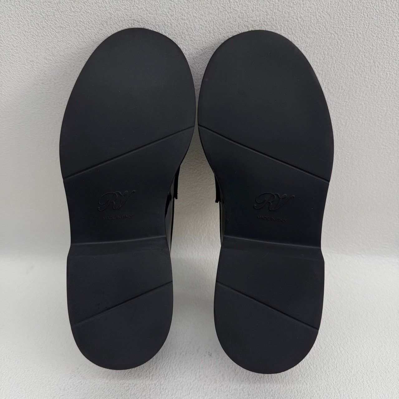 Roger Vivier Roger Vivier Crystal Buckle Loafers Size 35.5 Size US 5.5 / IT 35.5 - 8 Thumbnail