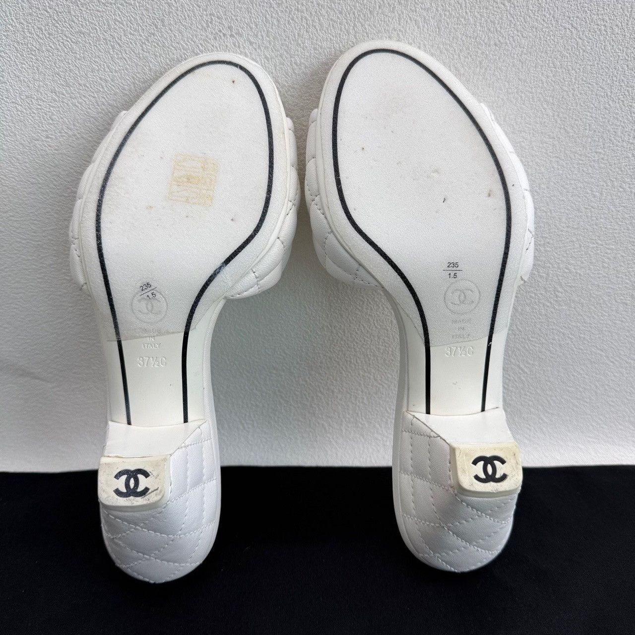 Chanel Chanel Quilted Leather Mules Size 37.5 Size US 7.5 / IT 37.5 - 8 Thumbnail