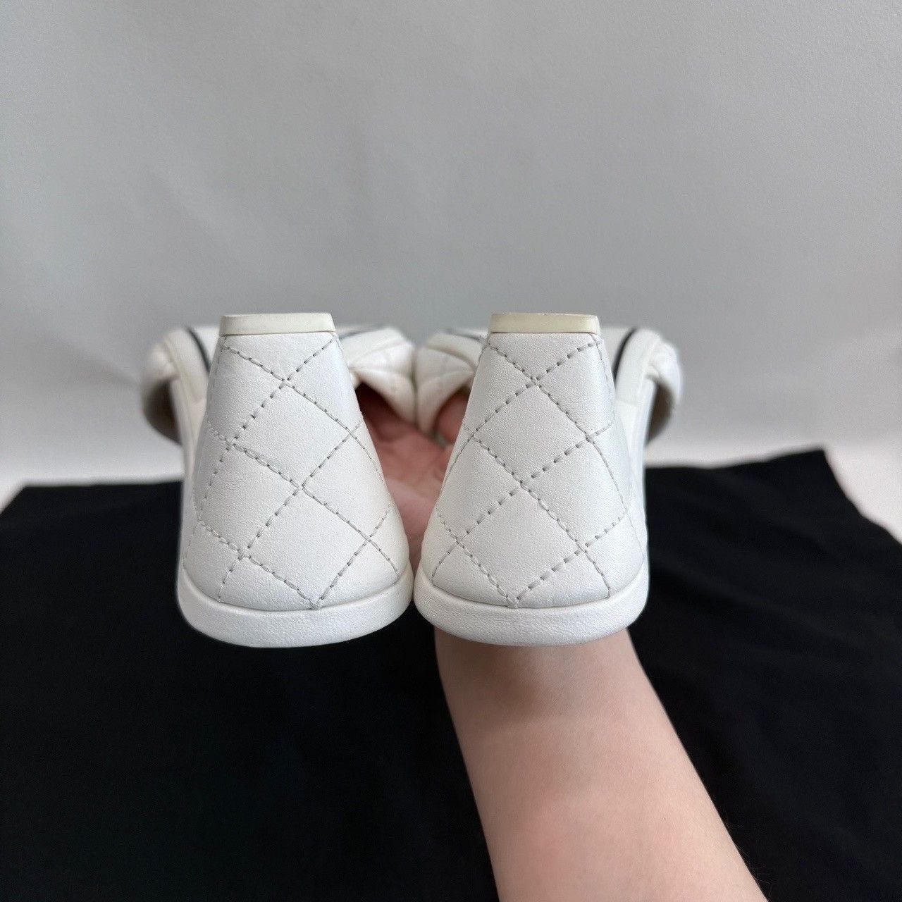 Chanel Chanel Quilted Leather Mules Size 37.5 Size US 7.5 / IT 37.5 - 7 Thumbnail