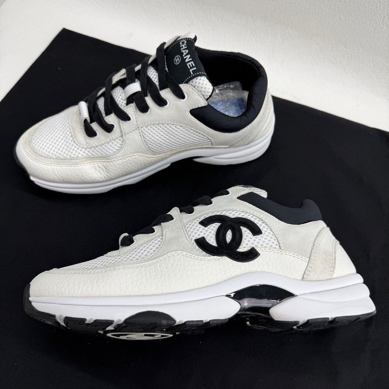 Chanel Chanel Black White Mesh Sneakers Size 39 Size US 9 / IT 39 - 9 Thumbnail