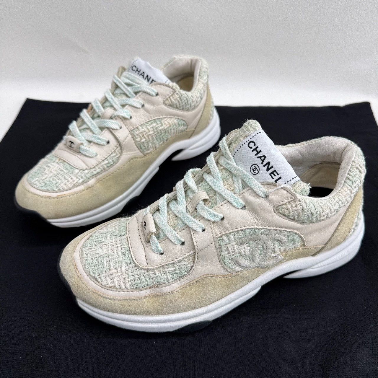 Chanel Chanel Tweed Low-Top Sneakers Size 37 Size US 6 / IT 36 - 2 Thumbnail