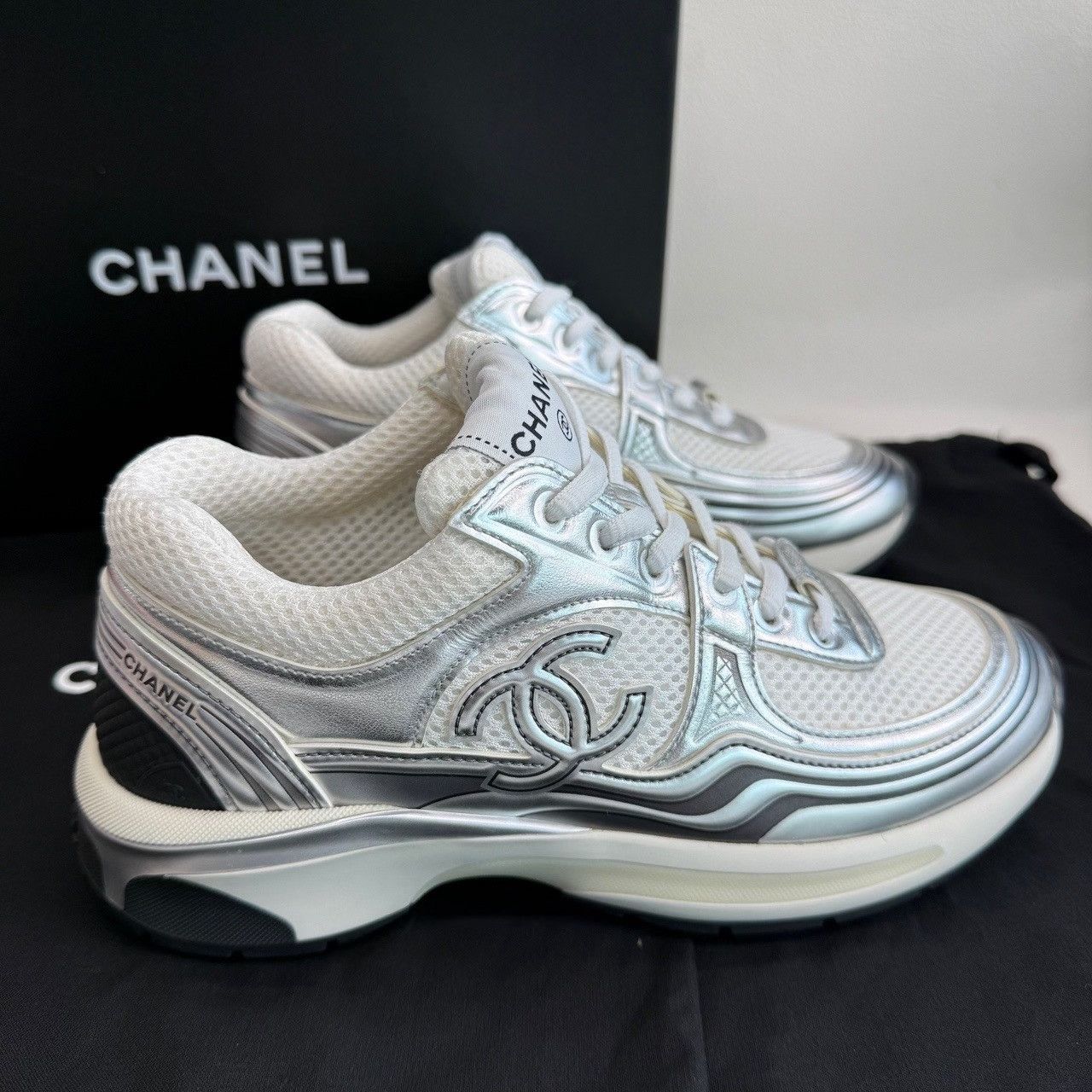Chanel Chanel CC Logo Mesh Low-Top Sneakers Silver Size 35.5 Size US 5.5 / IT 35.5 - 6 Thumbnail