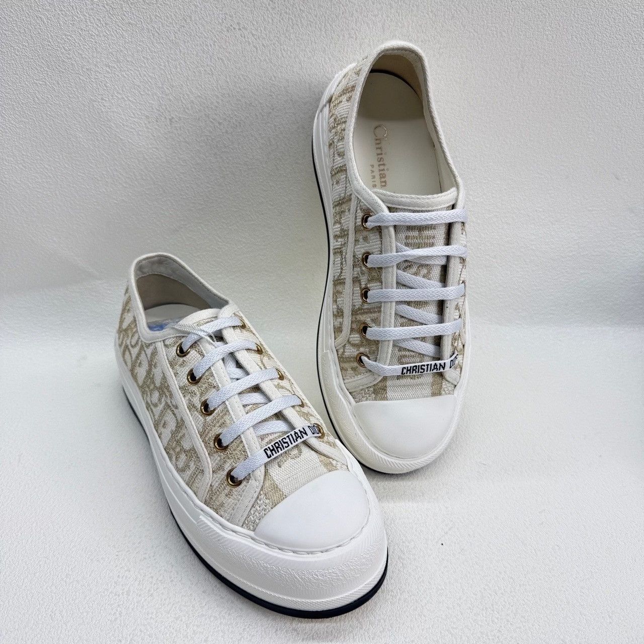 Dior Dior Walk'n'Dior Oblique Low-Top Sneakers Size 36 Size US 6 / IT 36 - 9 Thumbnail