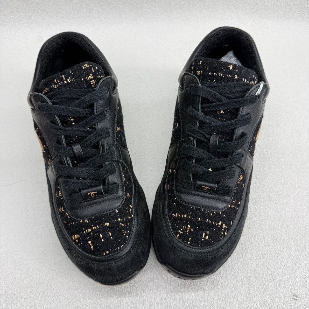 Chanel Chanel Tweed Gold CC Logo Low-Top Sneakers Size 36 Size US 6 / IT 36 - 10 Thumbnail