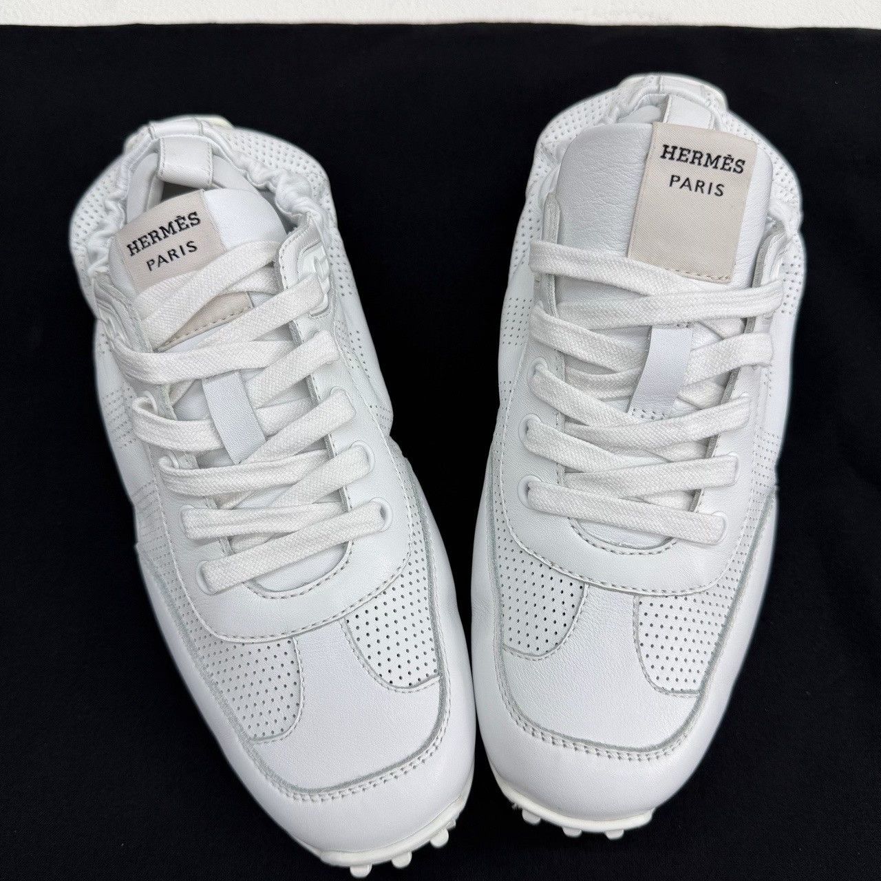 Hermes Hermès Perforated Leather Low-Top Sneakers Size 37 Size US 7 / IT 37 - 10 Thumbnail