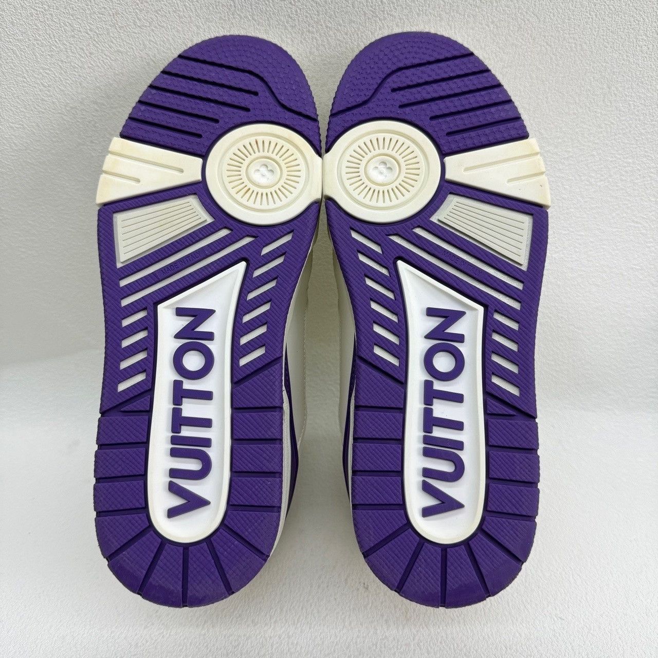 Louis Vuitton Louis Vuitton Trainer Low-Top Sneakers Size 38 Size US 8 / IT 38 - 8 Thumbnail