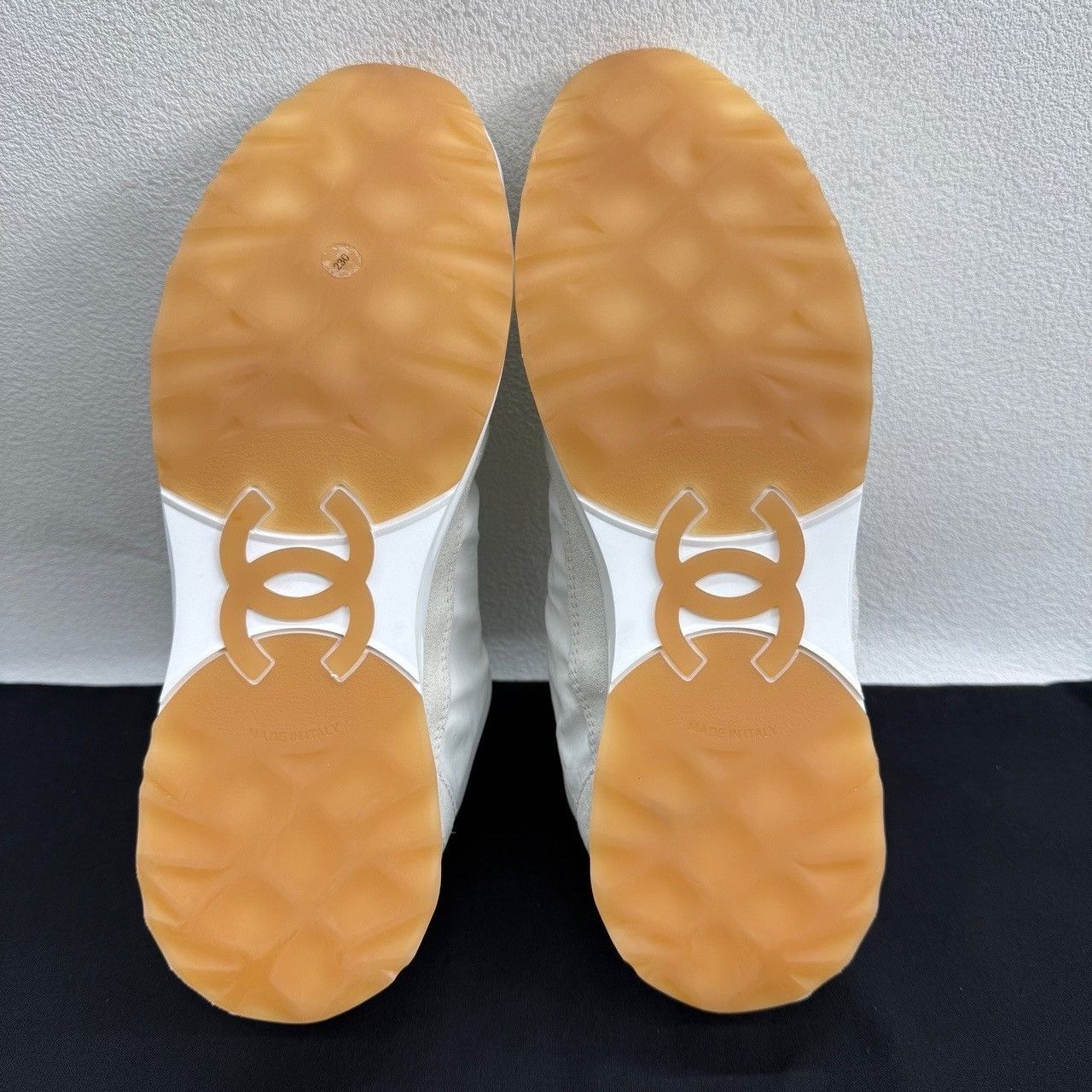 Chanel Chanel CC Logo Low-Top Sneakers Size 36 Size US 6 / IT 36 - 8 Thumbnail
