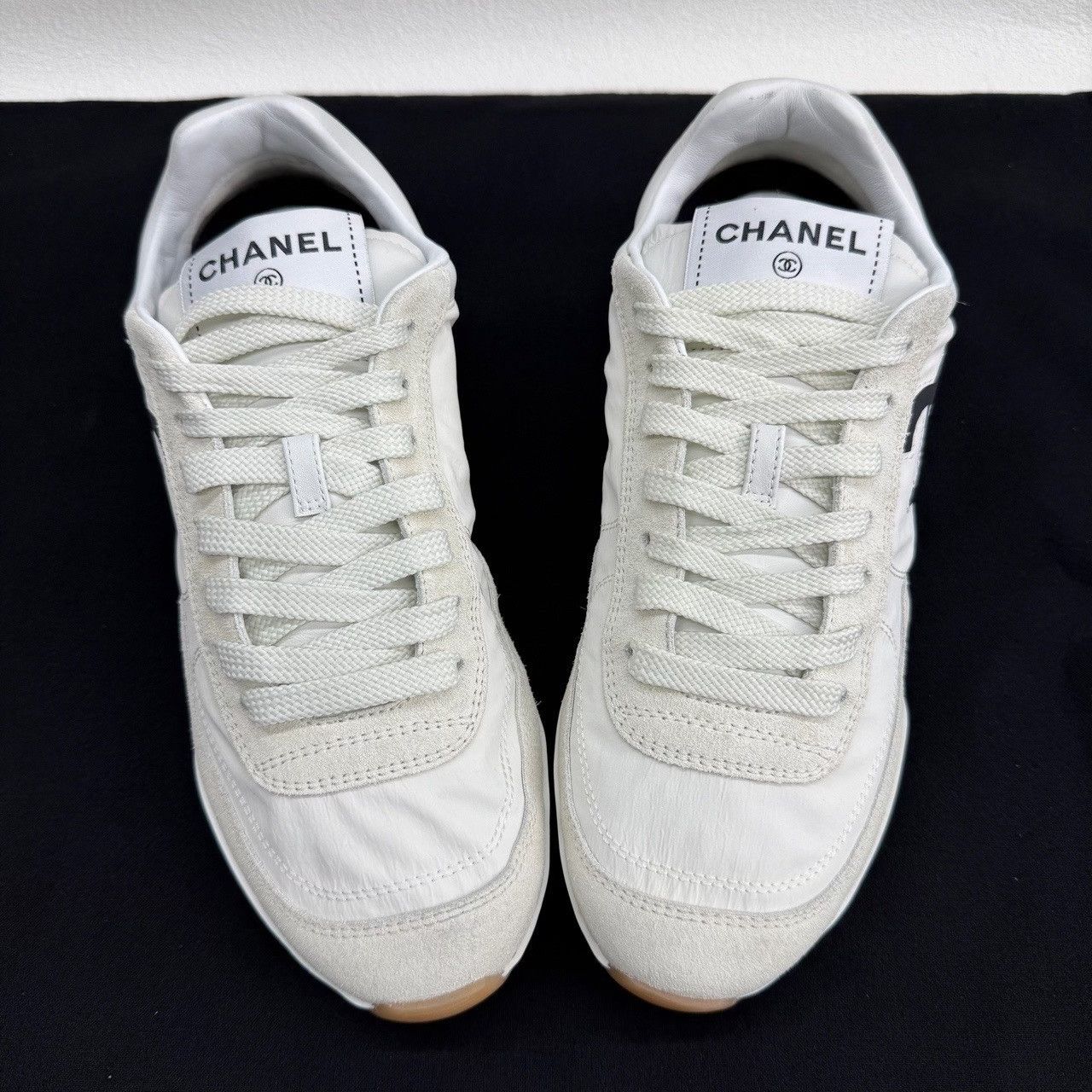 Chanel Chanel CC Logo Low-Top Sneakers Size 36 Size US 6 / IT 36 - 10 Thumbnail