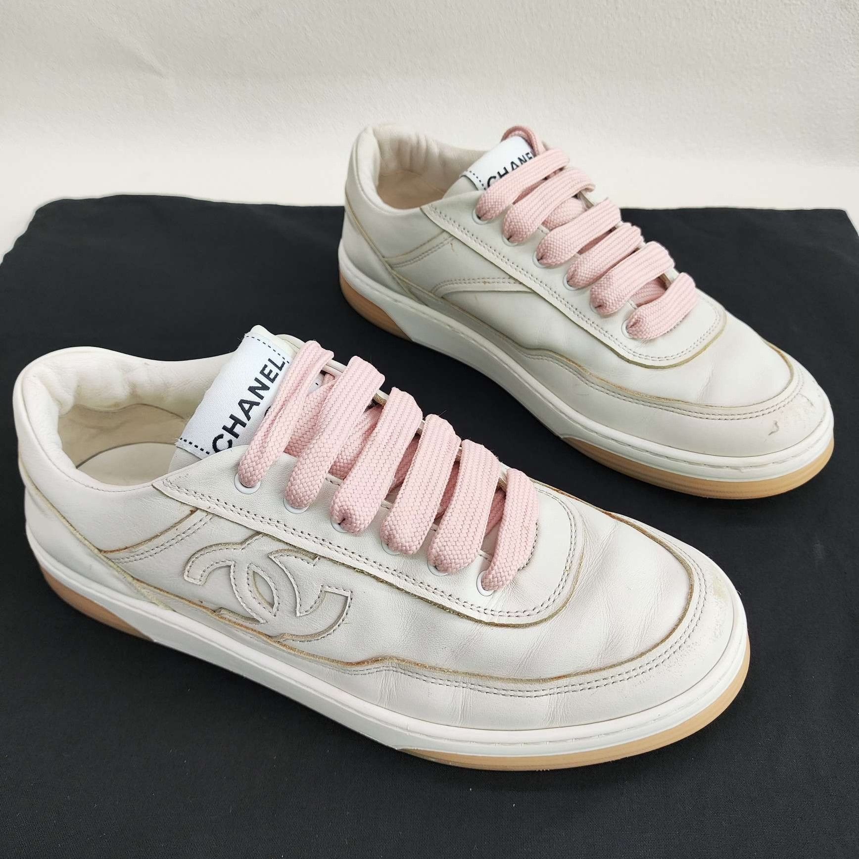 Chanel Chanel CC Logo Low-Top Sneakers Size 37.5 Size US 7.5 / IT 37.5 - 4 Thumbnail