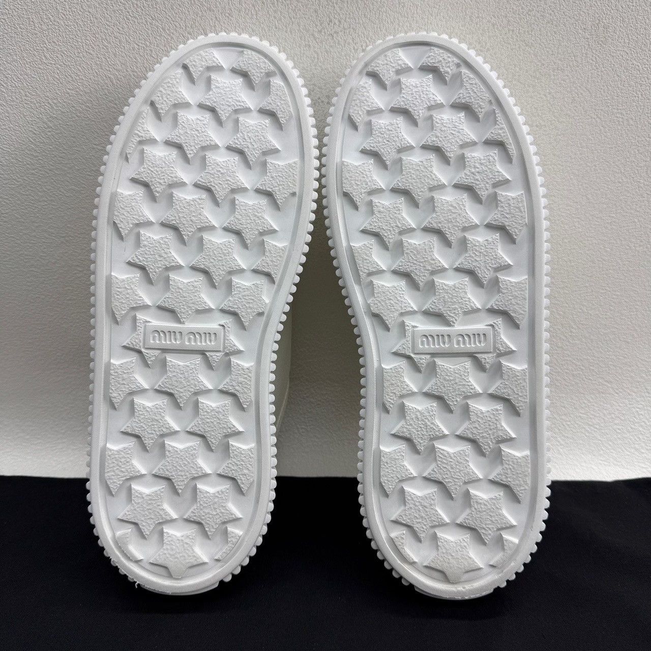 Miu Miu Miu Miu Embroidered Logo Mules Size 37.5 Size US 7.5 / IT 37.5 - 9 Thumbnail