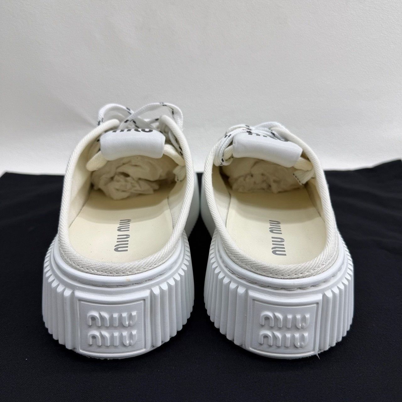 Miu Miu Miu Miu Embroidered Logo Mules Size 37.5 Size US 7.5 / IT 37.5 - 6 Thumbnail