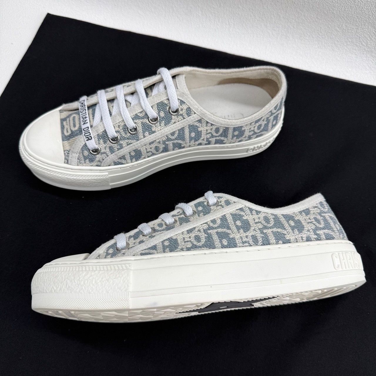 Dior Dior Oblique Walk'n'Dior Sneakers Size 35 Size US 5 / IT 35 - 9 Thumbnail