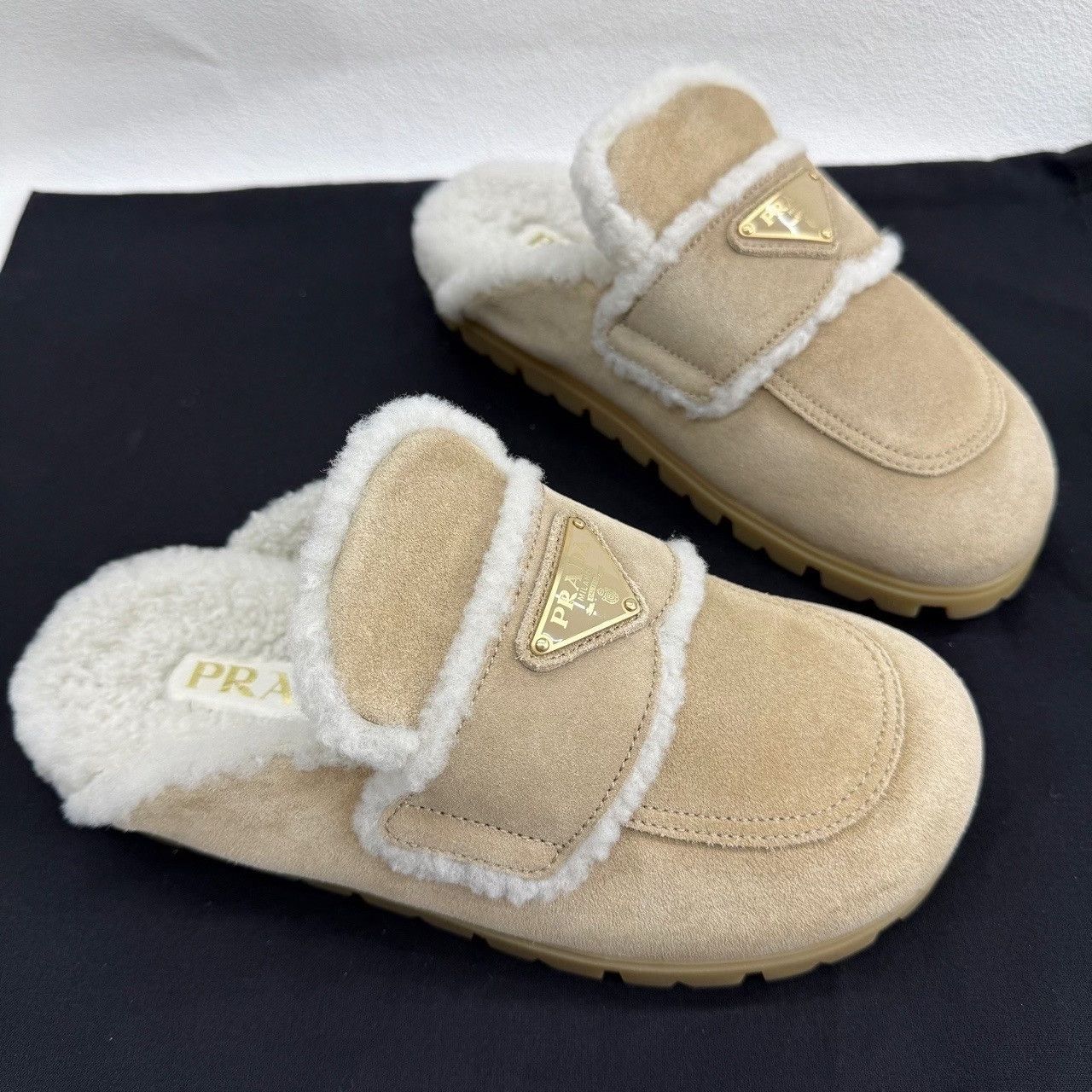 Prada Prada Logo Plaque Shearling Slip Ons Size 36 Size US 6 / IT 36 - 4 Thumbnail