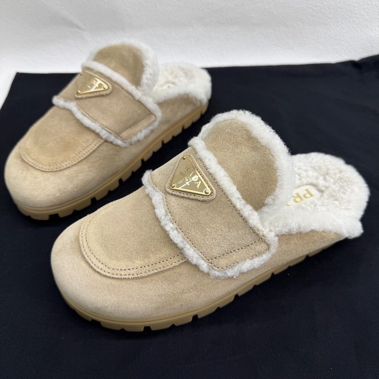 Prada Prada Logo Plaque Shearling Slip Ons Size 36 Size US 6 / IT 36 - 2 Thumbnail