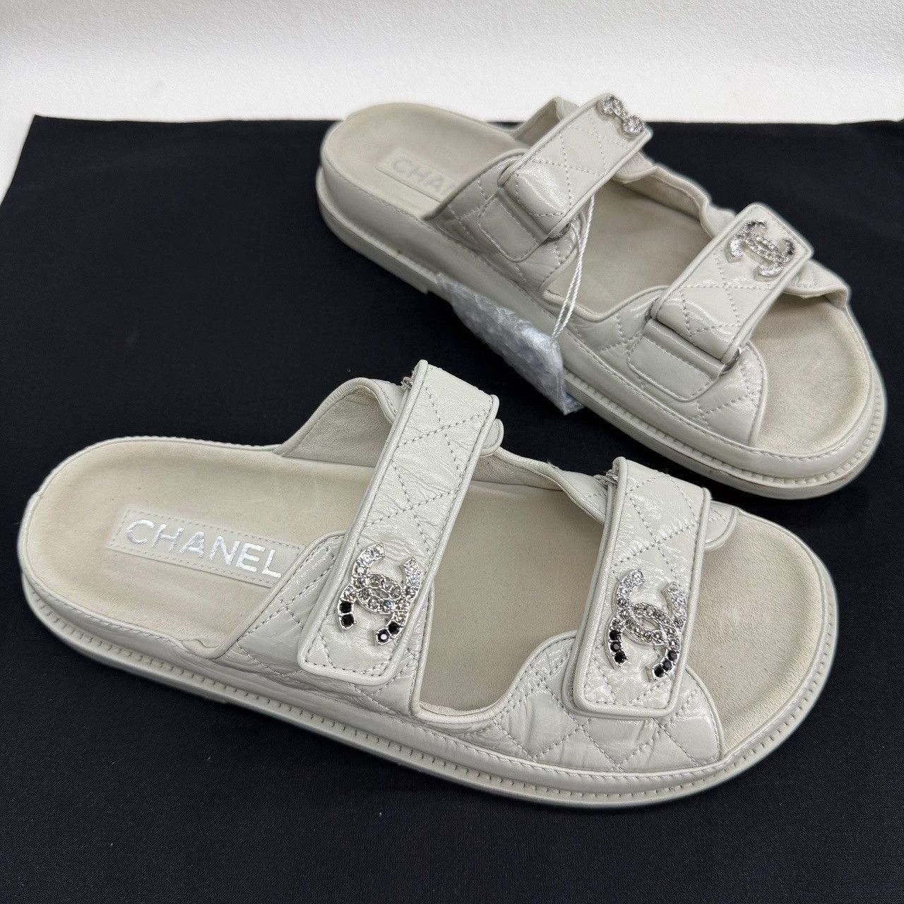 Chanel Chanel Quilted Logo Sandals Size 38.5 Size US 7.5 / IT 37.5 - 4 Thumbnail