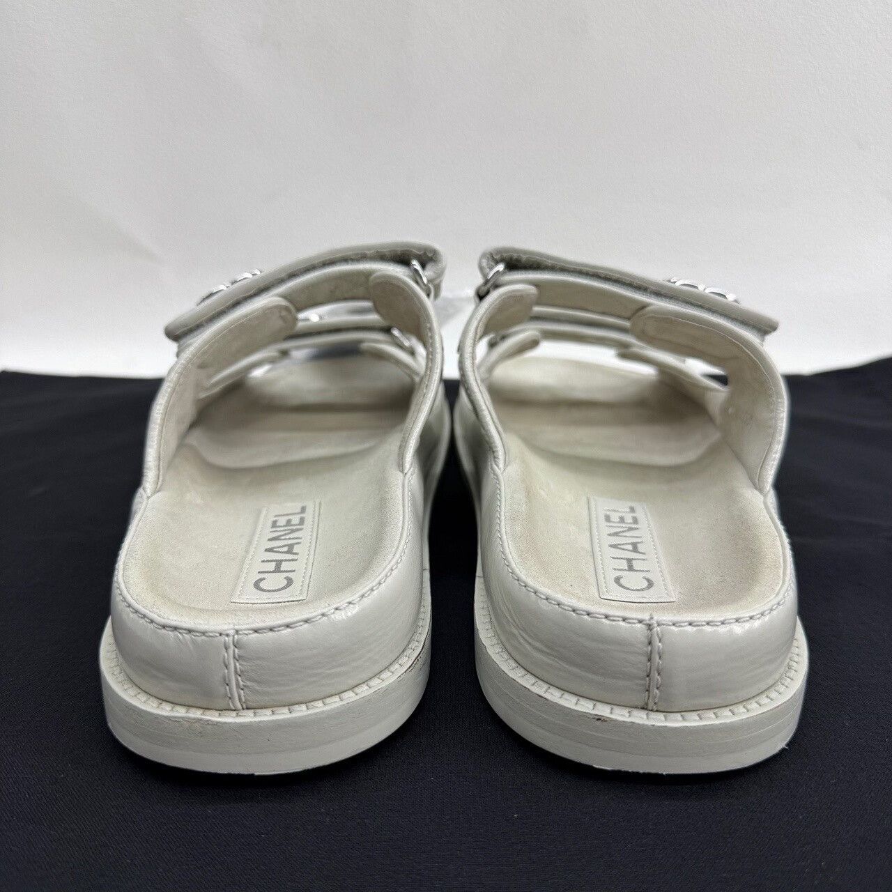 Chanel Chanel Quilted Logo Sandals Size 38.5 Size US 7.5 / IT 37.5 - 6 Thumbnail