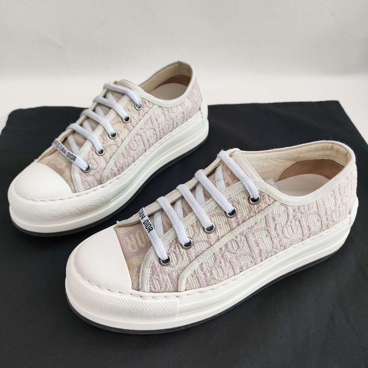 Dior Dior Pink Oblique Walk'n'Dior Sneakers Size 37 Size US 7 / IT 37 - 2 Thumbnail