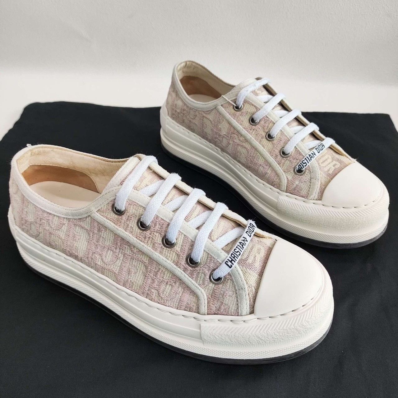 Dior Dior Pink Oblique Walk'n'Dior Sneakers Size 37 Size US 7 / IT 37 - 4 Thumbnail