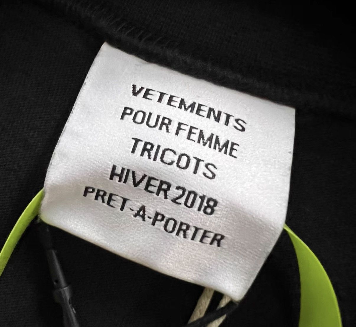 Vetements Black Logo Print Short Sleeve T-Shirt Size US XS / EU 42 / 0 - 4 Thumbnail