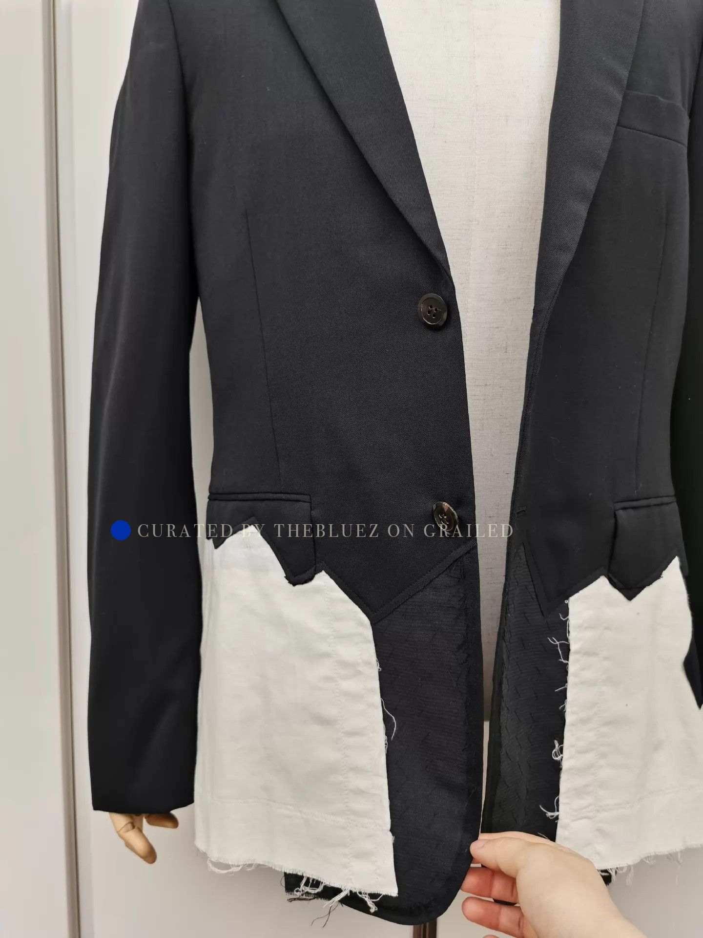 Comme des Garcons Sleek Black Runway Blazer in Size M Size US M / EU 48-50 / 2 - 7 Thumbnail