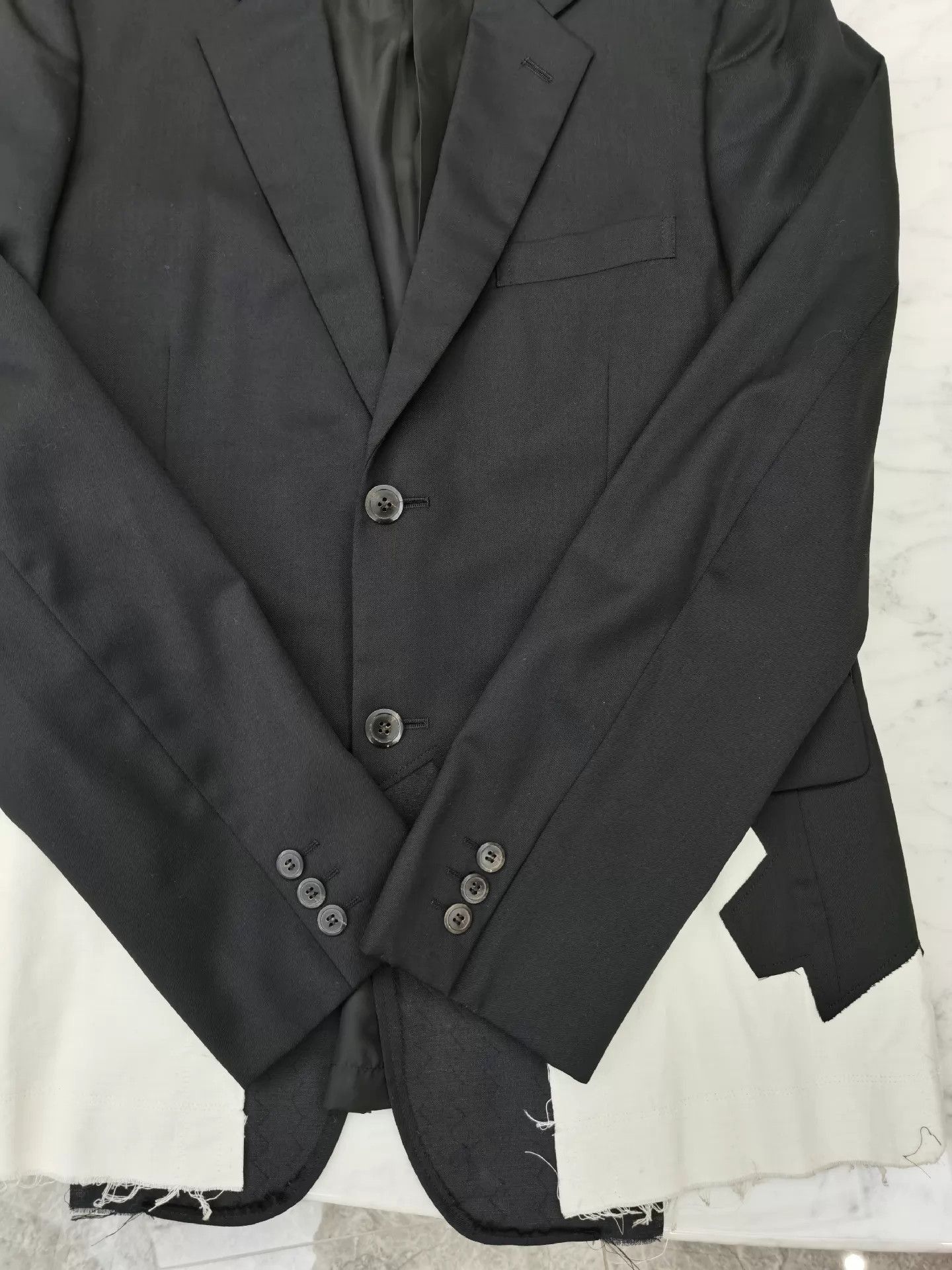 Comme des Garcons Sleek Black Runway Blazer in Size M Size US M / EU 48-50 / 2 - 8 Thumbnail