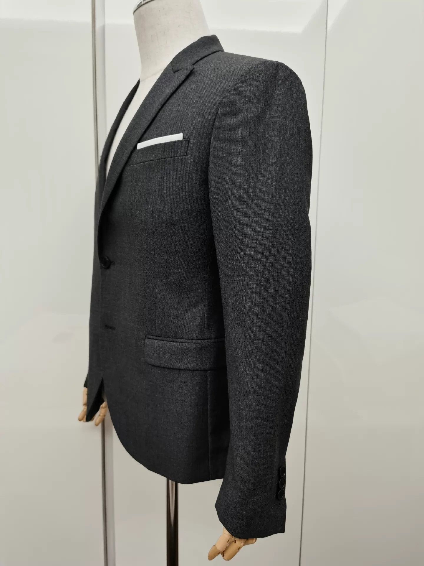 Neil Barrett Sleek Black Wool Suit in Size 48 Size US M / EU 48-50 / 2 - 4 Thumbnail