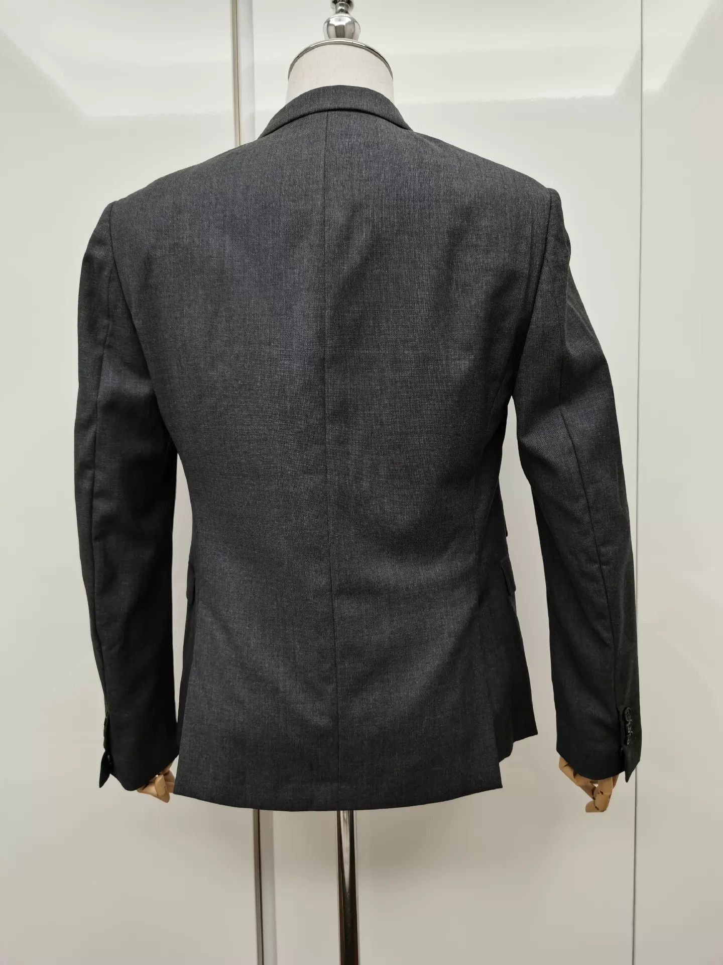 Neil Barrett Sleek Black Wool Suit in Size 48 Size US M / EU 48-50 / 2 - 5 Thumbnail