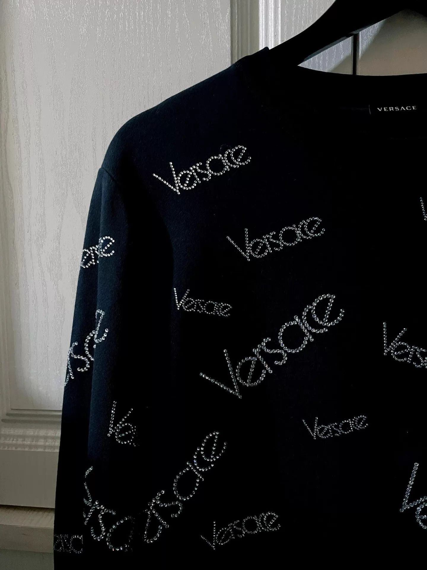 Versace All-Crystal Luxury Black Sweatshirt Size US M / EU 48-50 / 2 - 5 Thumbnail