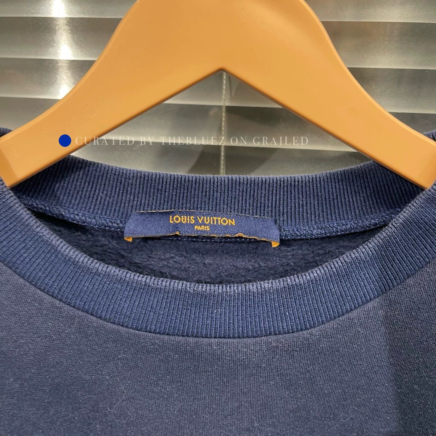 Louis Vuitton Stylish Embroidered Sweatshirt in Blue Size US S / EU 44-46 / 1 - 3 Thumbnail