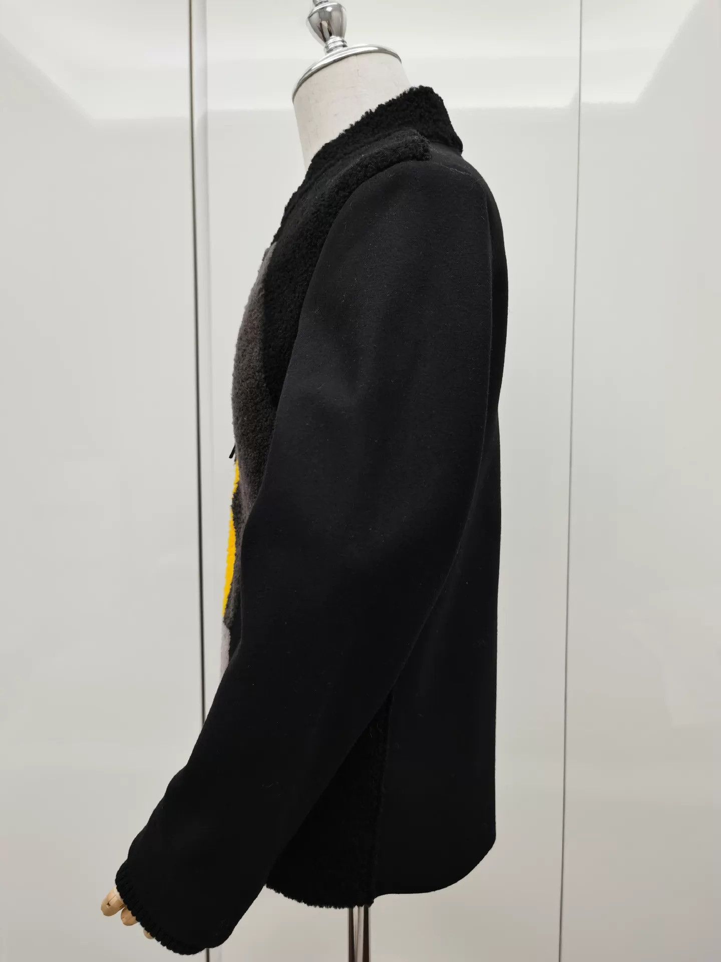 Fendi Classic Black Shearling Panel Short Jacket Size US S / EU 44-46 / 1 - 3 Thumbnail